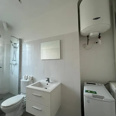 Charmant Studio A 5 Min Porte De St Cloud Et Rolland Garros Boulogne-Billancourt Exterior photo
